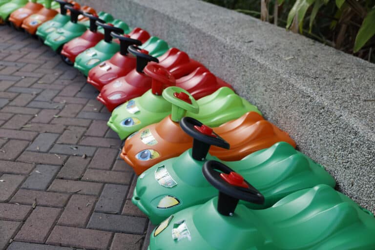 שורת בימבות צבעוניות מסודרות